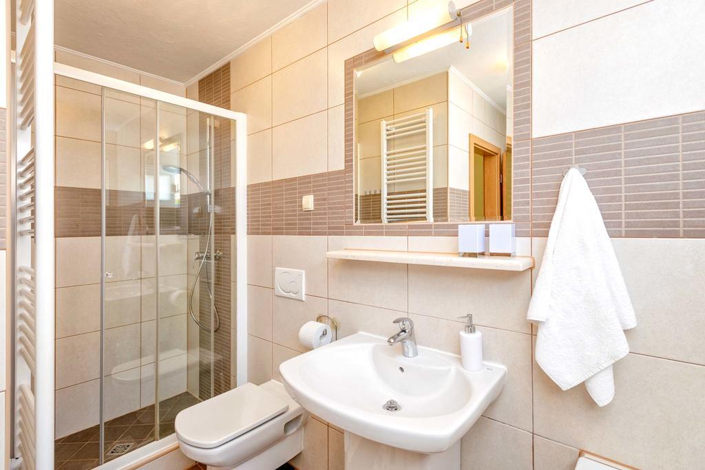 Appartement Deluxe Jelsa à Jelsa  Extérieur photo